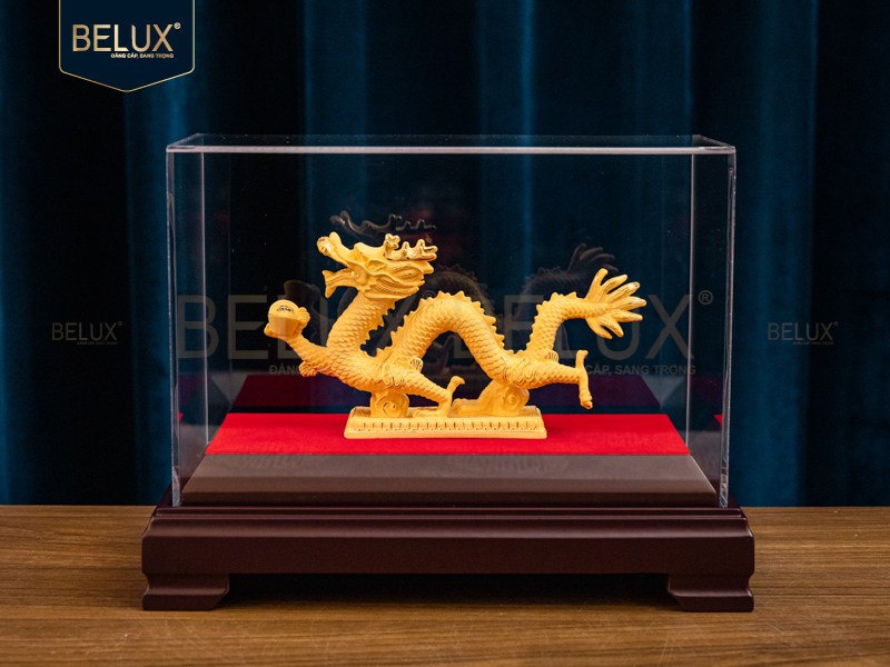 Tượng Rồng cầm ngọc vàng cát 16x3x9cm